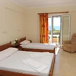 Calypso Luxury מלון דירות