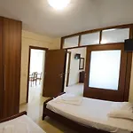 卡吕普索豪华公寓式酒店 3* 瓦西利基